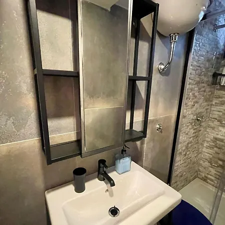 San Gennaro Sanita, In דירה *